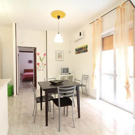 Lido Via Volta Apartment